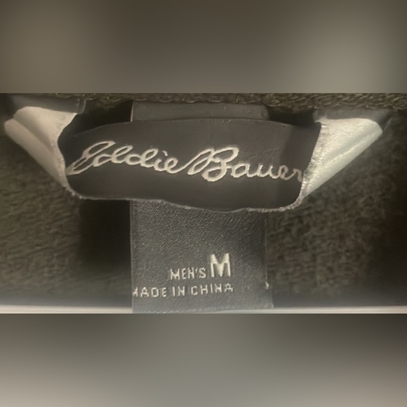 PreOwned Eddie Bauer Jacket Men’s. - Picture 2 of 12